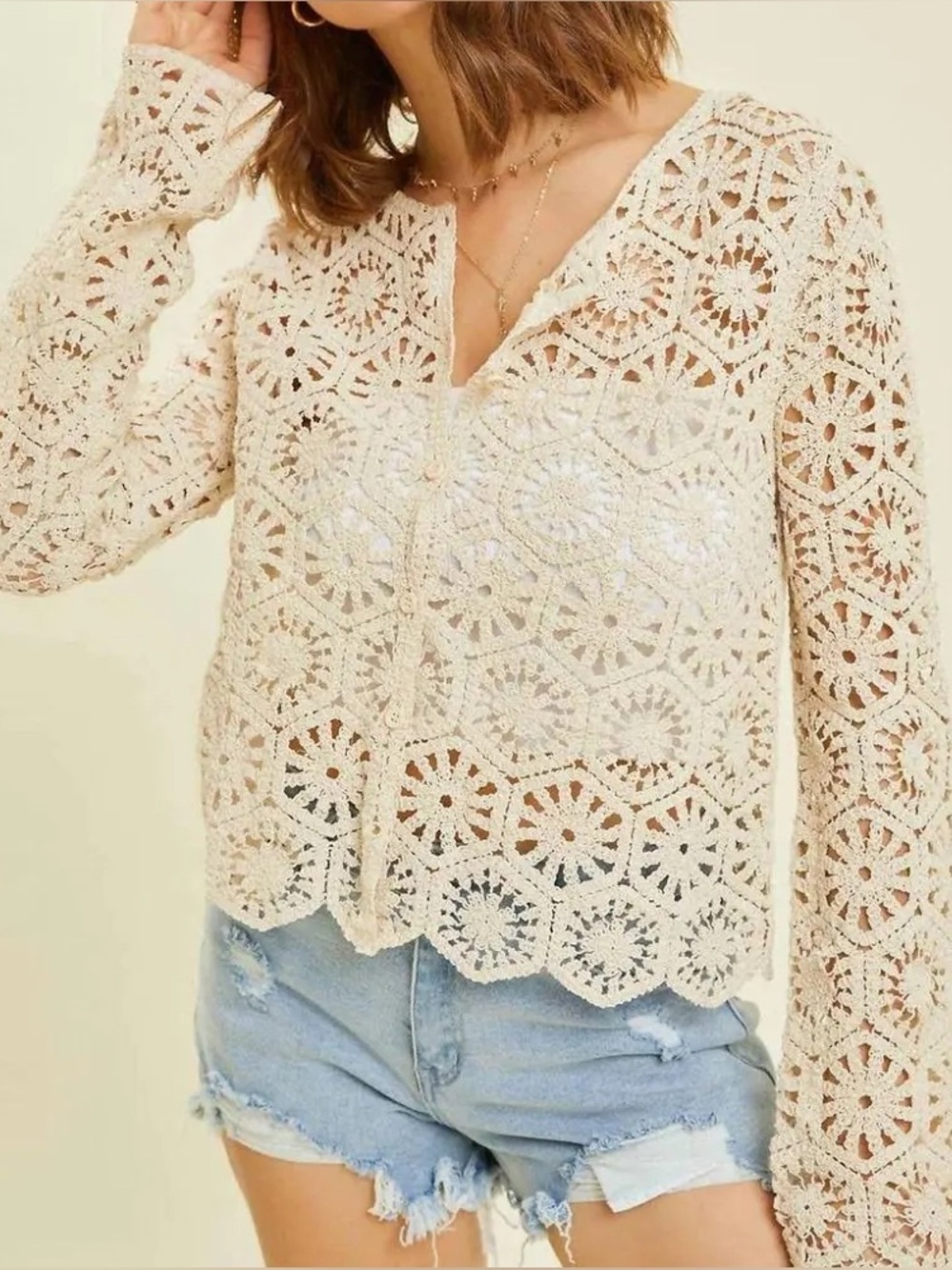 Heyson Daytrip Crocheted Cropped Cardigan Size Small Cream Color